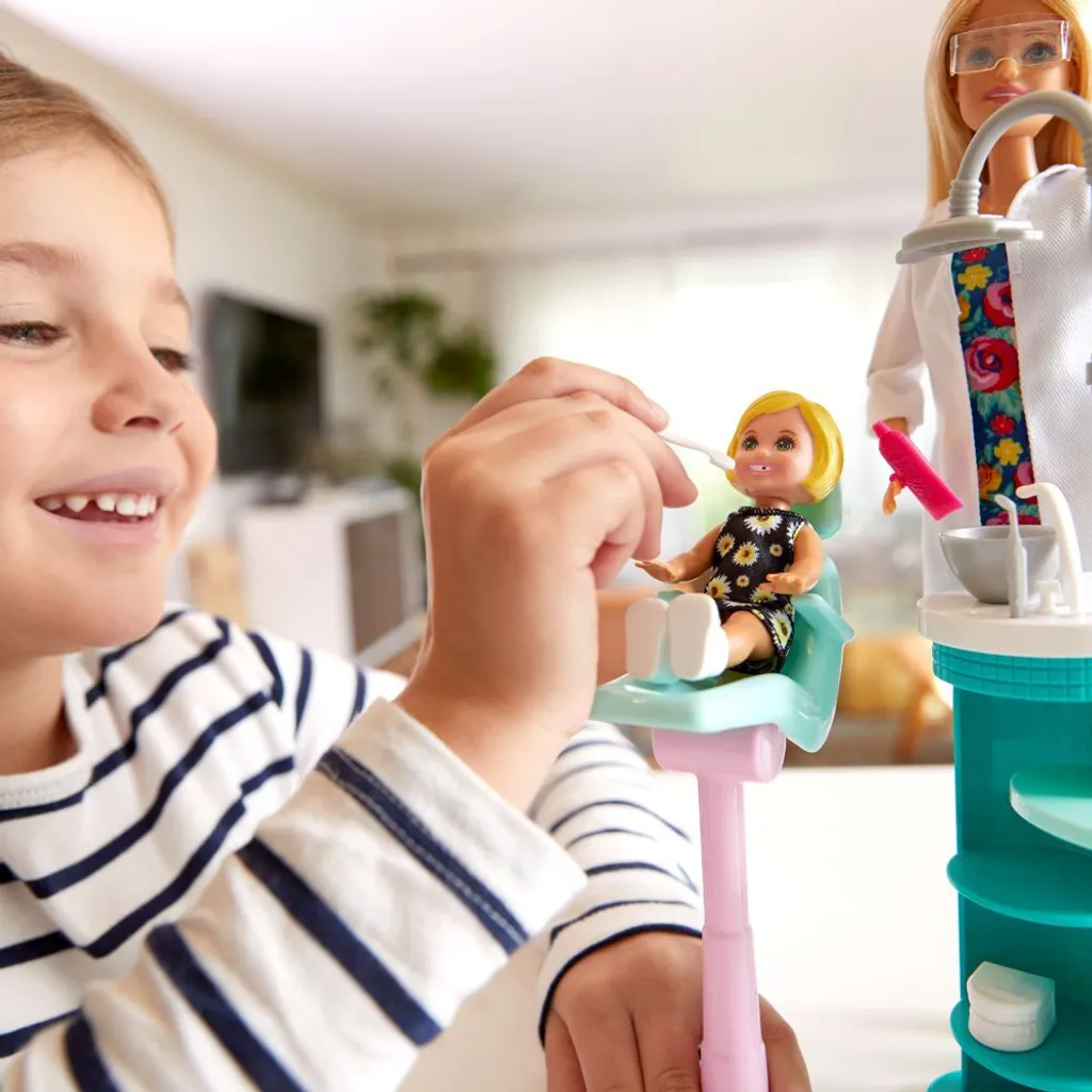 Barbie Zahnärztin-Puppe (blond) Und Spielset – Bild 10